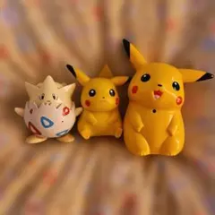 ピカチュウ　トゲピー　置物　ポケモン