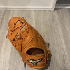 ファーストミットのサムネイル