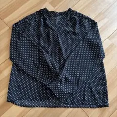 黒ドット柄長袖シャツ Mサイズ