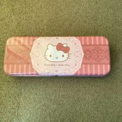 キティ　缶 ペンケース　筆箱　fracora Hello Kitty