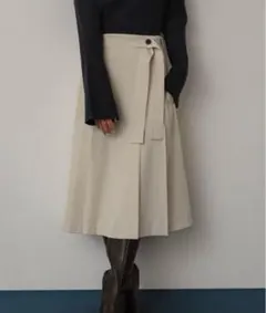 センスオブプレイス バイ アーバンリサーチ プリーツ ミディ スカート M