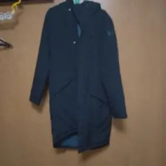 Under Armour ColdGear フード付きダウンジャケット