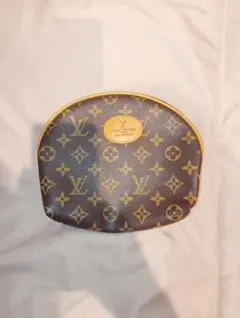 LOUIS VUITTON モノグラム ポーチのサムネイル