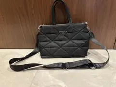 PRADA ブラック キルティング ショルダーバッグ