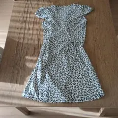 花柄 カシュクールワンピース 半袖のサムネイル