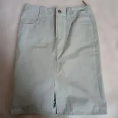 バーバリーブルーレーベル　水色 スリット付きミニスカート