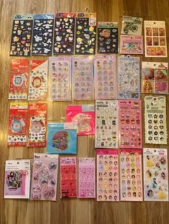 キャラクターシールセット　29枚　ウォーターシール　ボンボンドロップ　おはじき