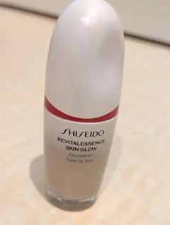 SHISEIDO エッセンス スキングロウ ファンデーション 220