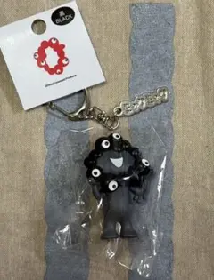 大阪関西万博 黒ミャクミャク　立体 キーホルダー　新品未使用
