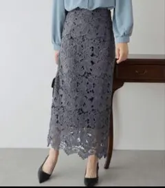 ブルーイースト フラワーレースタイトスカート