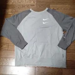 Nike グレー トレーナー ラグランスリーブ