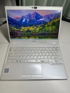快速SSD250G☆i5☆お洒落シルバー×白♪カメラ！バッテリー良好！Win11