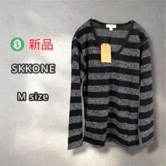 ＄23【新品】SKKONE スコーネ Vネック ニット Mのサムネイル