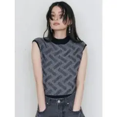 MURUA 幾何学模様 ノースリーブニット Mサイズ