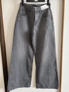 新品 UNIQLOドレープワイドフレアジーンズ23