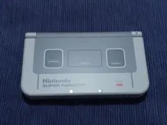 【本体のみ】New ニンテンドー3DS LL スーパーファミコンエディション
