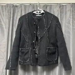 ビジュー付き黒テーラードジャケット