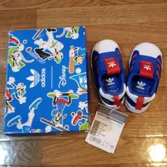 アディダスベビーシューズ　ディズニー