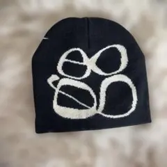 黒の抽象模様ニット帽　ビーニー