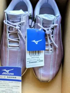 新品　Mizunoウォーキングシューズ ラベンダーカラー　23.5cm幅広タイプ