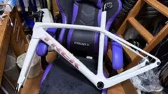 TREK Domane SL 6 Disk ホワイト フレームセットのサムネイル