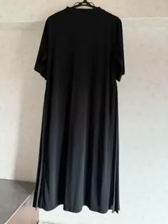 お値引しました。栗原はるみさんの黒ワンピース