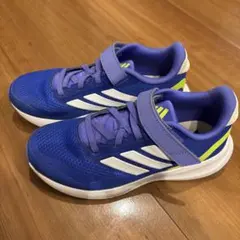 adidas キッズ用スニーカー　「コアファイト 5（CORE FAITO 5）