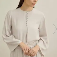 ROPE ベルラインデザインブラウス