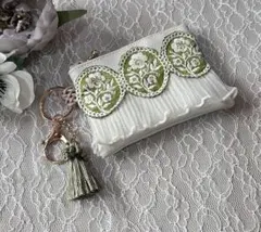 チ*コ様 インド刺繍リボン ちいさなポーチ