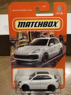 【新品】MATCHBOX Porsche Cayenne Turbo ホワイト