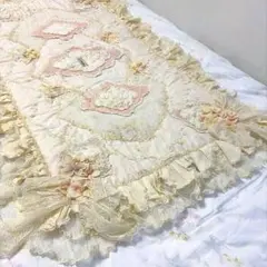 サエラアキアカネ花柄 フリル 枕カバー リボン付き - メルカリ