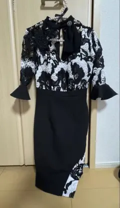 Alice レースボディコンドレス ブラック・ホワイト