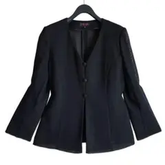【美品】YUKI TORII ノーカラージャケット 9号のサムネイル