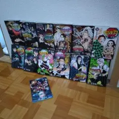 鬼滅の刃 漫画 セット 1枚目で塗りつぶしてあるものは売れてしまっています。