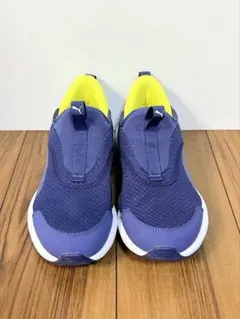 【たけ様専用　美品です】PUMA 子供用スニーカー　クルーズ PROFOAM