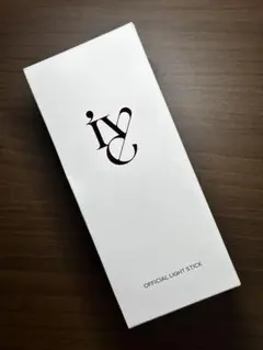 IVE OFFICIAL LIGHT STICK ペンライト 本体(おまけ付き)のサムネイル