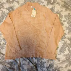 ピンクベージュ長袖 ニットセーター LLサイズ　ハイネックニット花柄