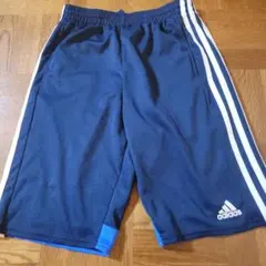 adidas　ハーフパンツ　150cm