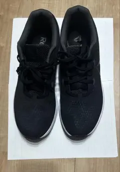 【2、3回だけ使用】Reebok ブラック スニーカー