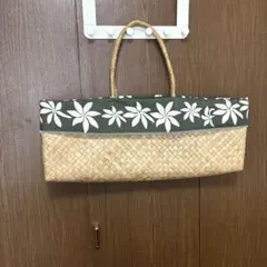 Item thumbnail for item 00208025-7424-40d0-a811-9b347f184162