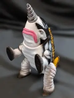 ZOLLMENモンスターパレード ベムベラ星人 ソフビ ZOLLMEN（ゾルメン）モンスターパレード ベムベラ星人 ソフビ - メルカリ