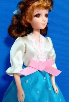 タカラ・リカちゃんママ Amazon.co.jp: リカちゃん ドール LD-19 きれいなママ : おもちゃ