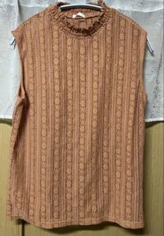 GU レース編みノースリーブ