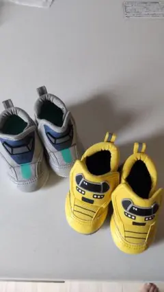 ドクターイエロー＆新幹線の靴２足セット
