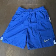 Nike 青 トレーニングショーツ