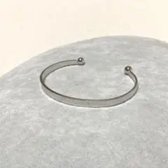 シルバーカラーLOVE文字入りシンプルデザインバングルブレスレット愛ラブ