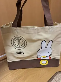 Item thumbnail for item bc5f3abb-87f2-4faa-821b-7e041cbec250