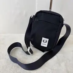 FREDPERRY ショルダーバッグ ネイビー 紺 ミニショルダー