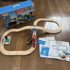 トーマス木製レールシリーズ ハット卿と電動トーマスセット