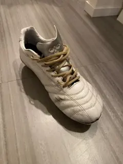 VORART ホワイト サッカーシューズ　25.5cm 左足のみ！！のサムネイル